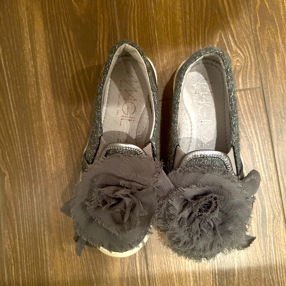 Magil girls shoes